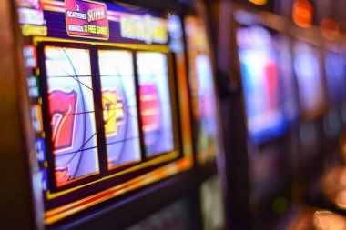 Slot game interface showing paytable and bonus features